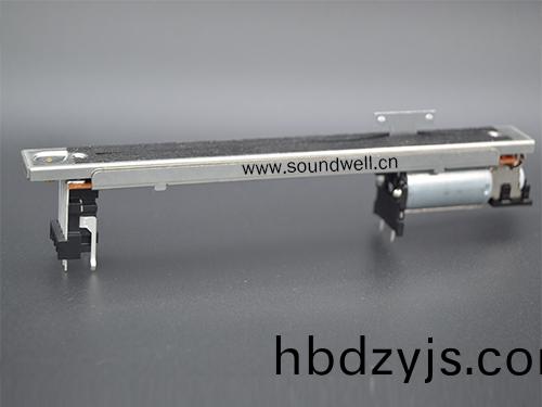 帶馬達電位(wei)器(qi)100行(xing)程直(zhi)滑(hua)電(dian)位器