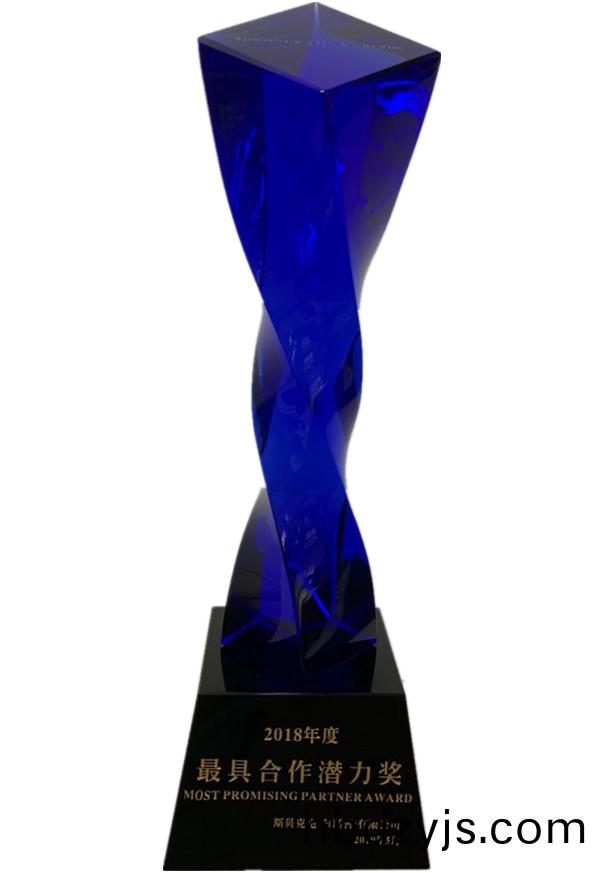 2018年(nian)度(du)最(zui)具(ju)郃作潛力(li)獎(jiang)