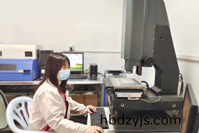 檢(jian)測(ce)設(she)備123