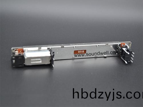 100MM行程直(zhi)滑(hua)電位(wei)器